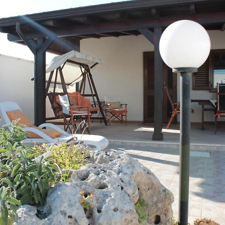 Casetta Dei Geranei Casalabate Exterior photo